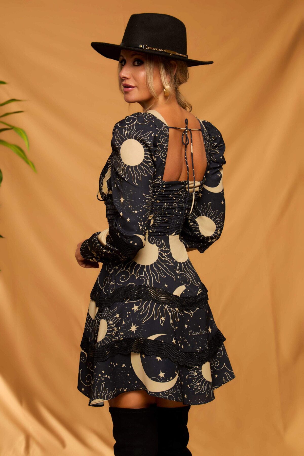 VESTIDO GUERRA CAMALEÓNICA
