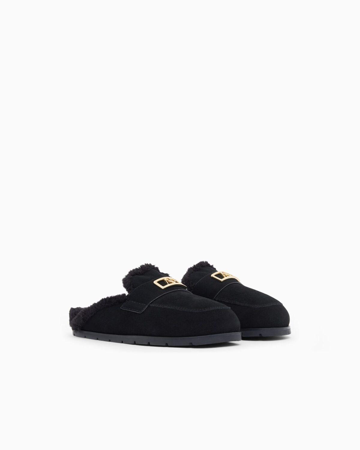 Zuecos de serraje con forro de pelo y detalle metálico Armani Exchange - Negro