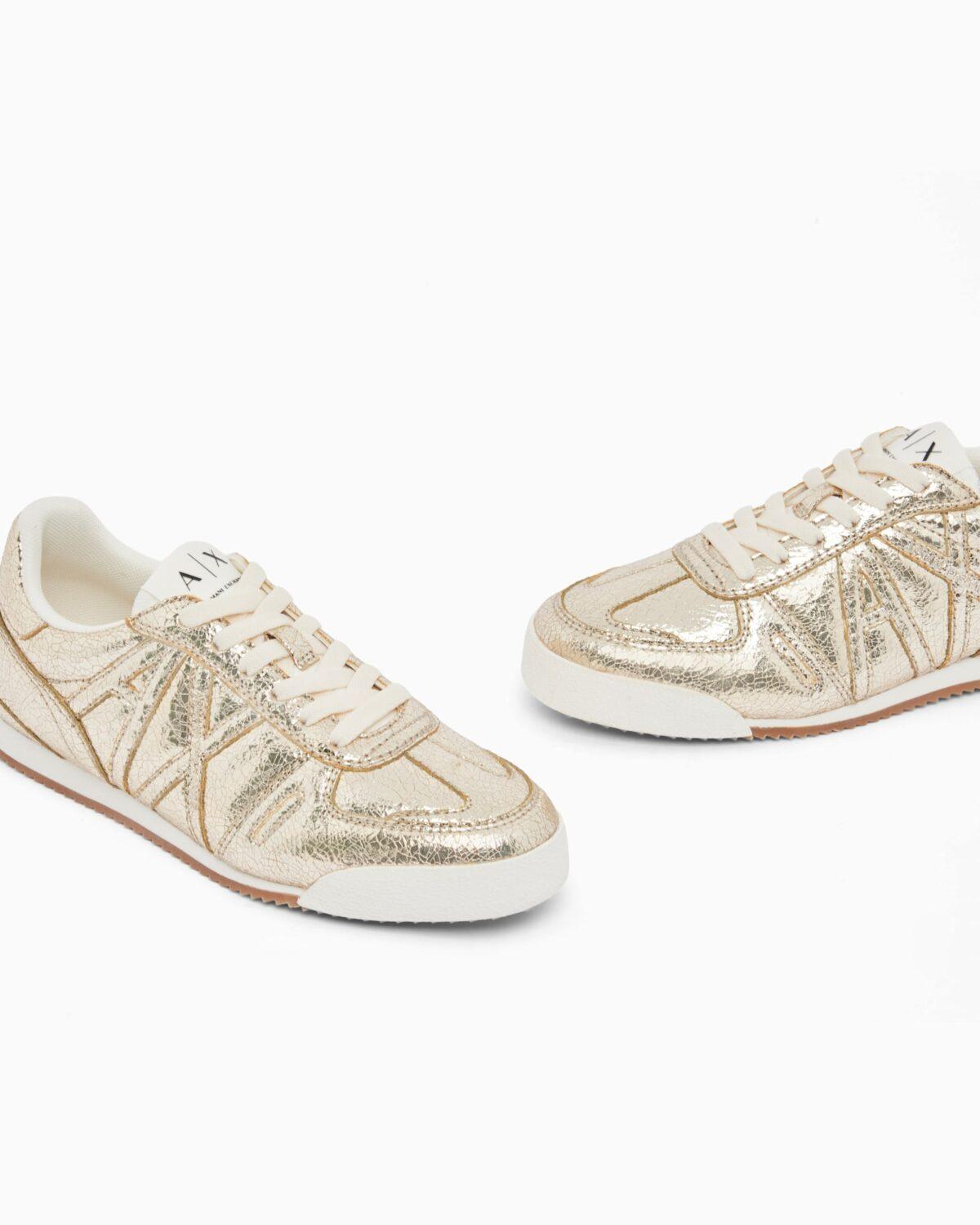 Zapatillas de caña baja con efecto craquelado Armani Exchange - Dorado